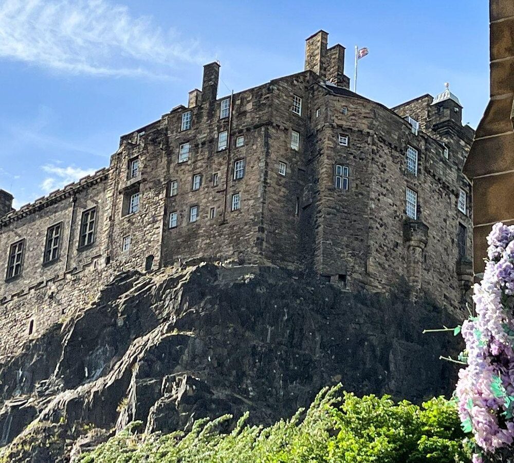 Edinburgh: Cobblestones, Castles & a Wee Bit of Magic